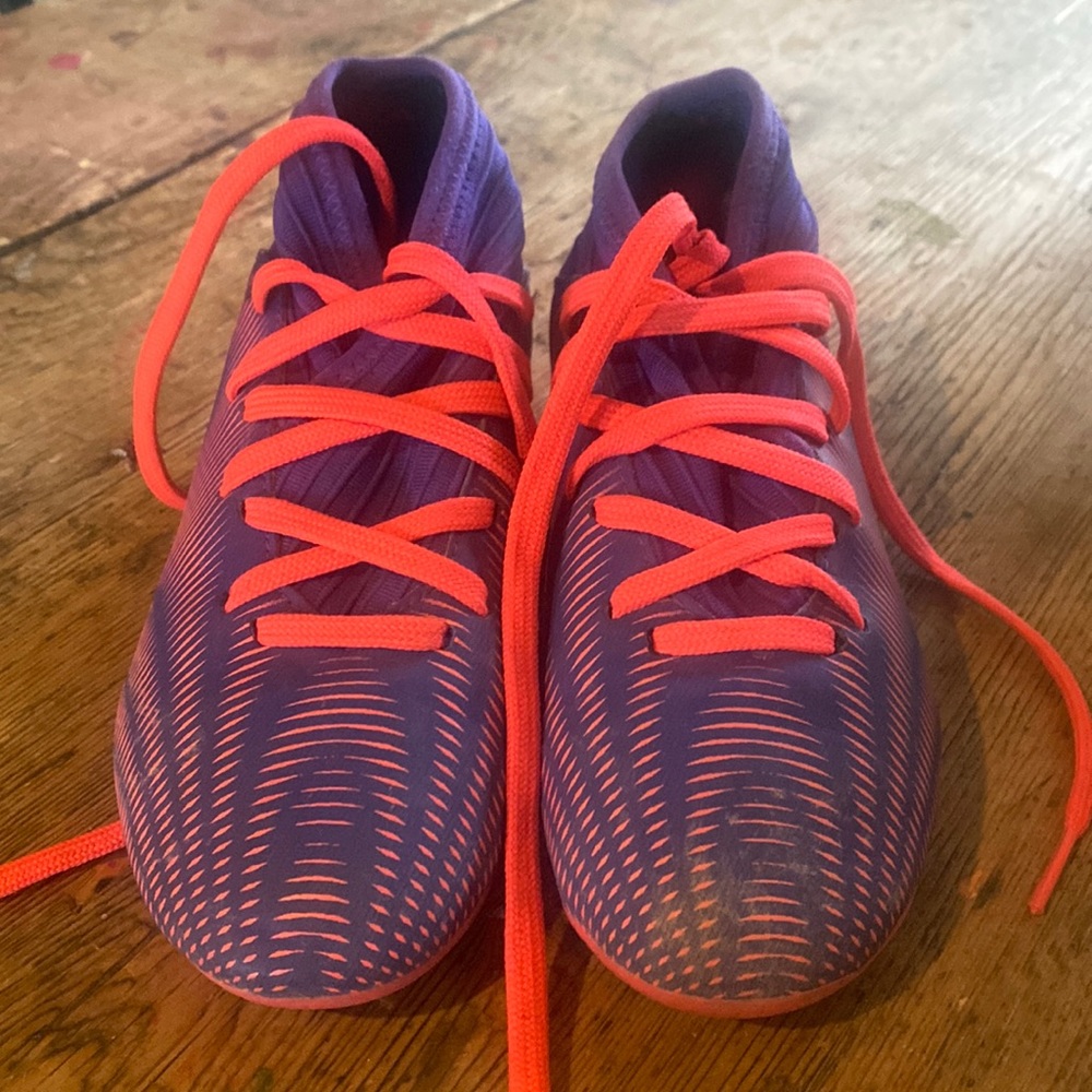 Girls soccer cleats
